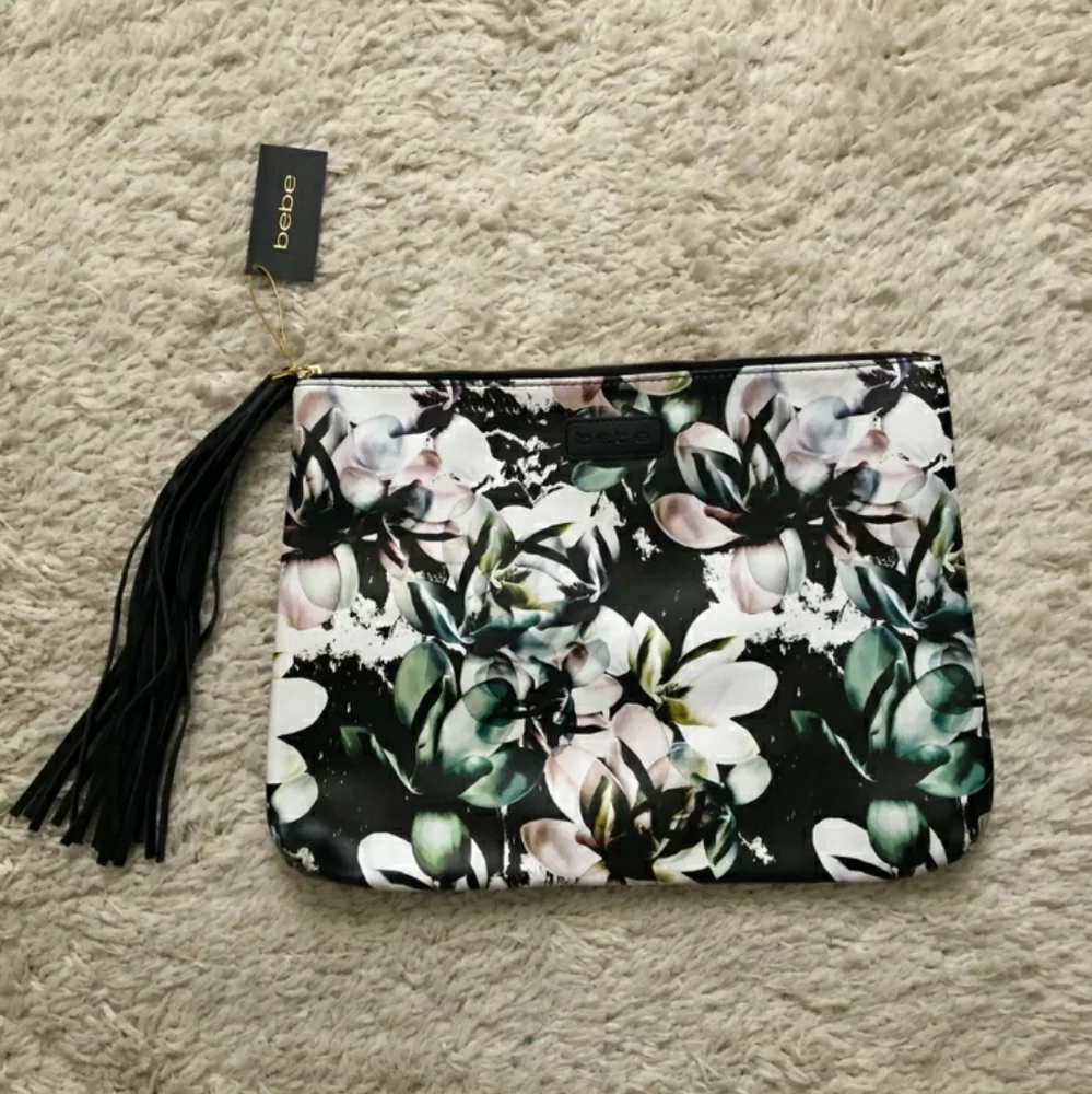 BEBE Magnolia Frost ClutchNWT!
